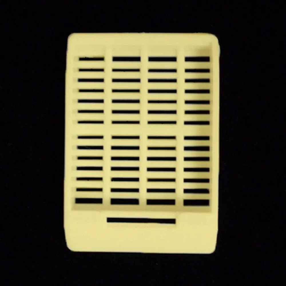 Innovative Leak-Proof Design Disposable Medical Tissue Embedding Cassette for Specimen Identification