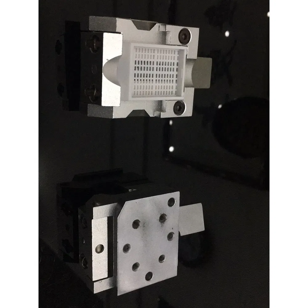 Premium Microtome Adjustable Laboratory Grade Universal Cassette Clamp for Precision Tissue Sectioning